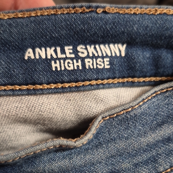 Nicole Miller Women's High Rise Jeans in Deep Blue - Picture 7 of 8